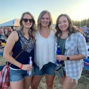 Meet your Posher, Marisa